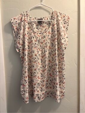 Lightweight Floral Cap-Sleeve Blouse - Maternity Friendly